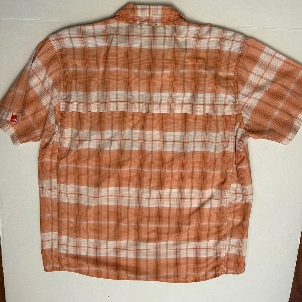 The NorthFace orange & white vapor-wick plaid button down mens shirt Sz XL.  D20